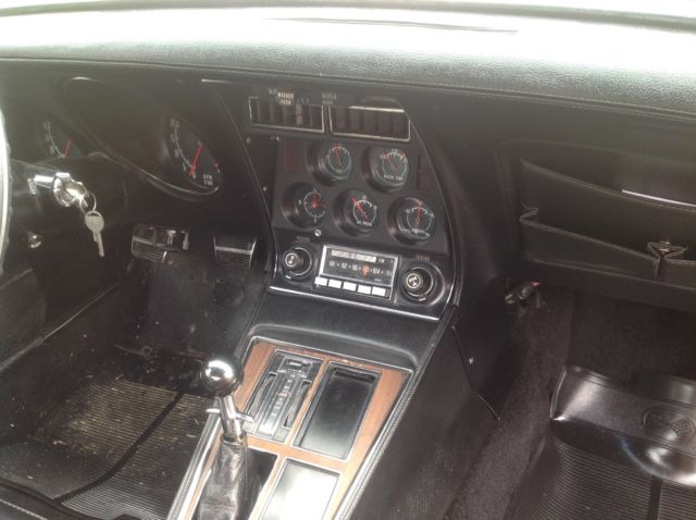 1972 Gray Chevrolet Corvette Coupe