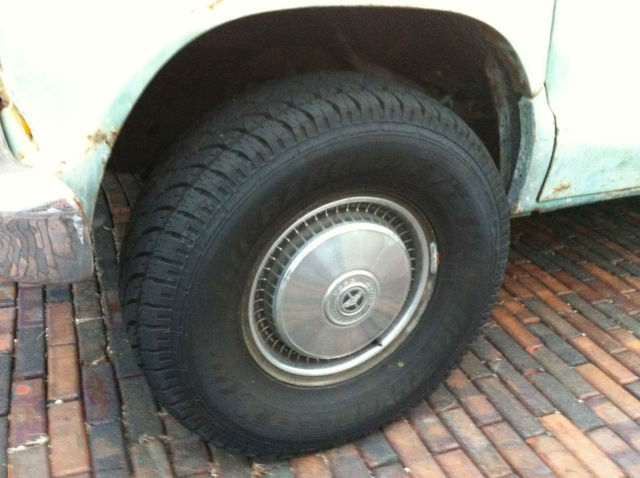 1976 Lime Green Ford E-Series Van Window Van Extended Body