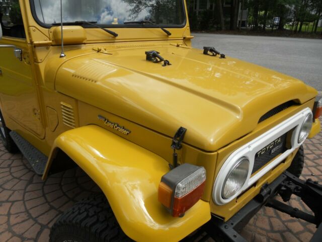 1978 Mustard Toyota Land Cruiser SUV