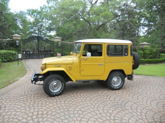 1978 Mustard Toyota Land Cruiser SUV