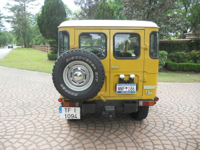 1978 Mustard Toyota Land Cruiser SUV
