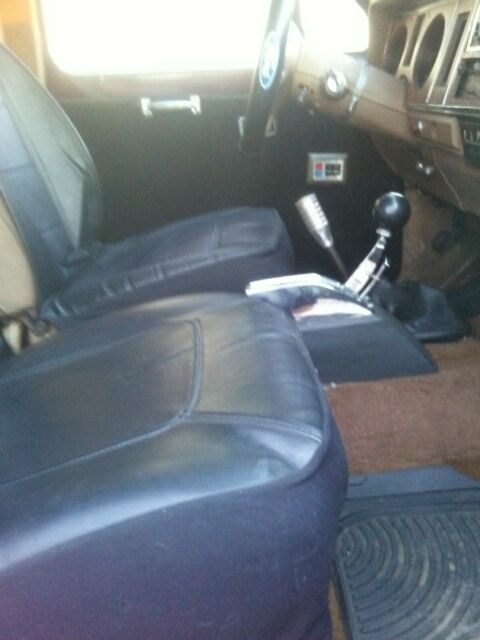 1986 Red Ford Bronco SUV