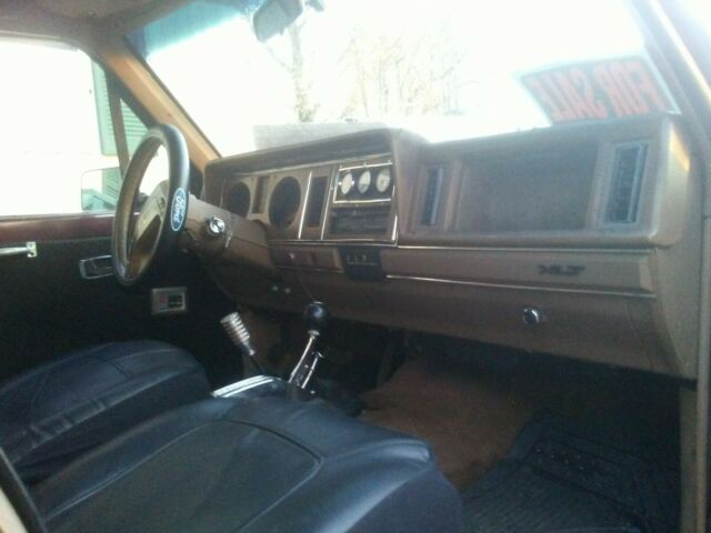 1986 Red Ford Bronco SUV