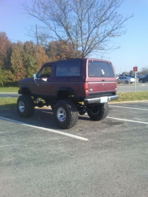 1986 Red Ford Bronco SUV