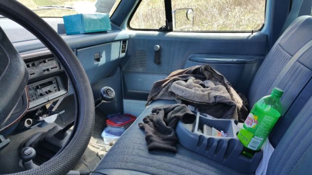 1987 White Ford F-250 Extended Cab Pickup