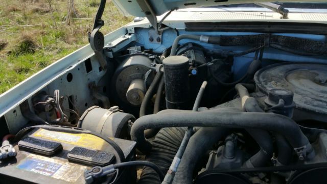 1987 White Ford F-250 Extended Cab Pickup