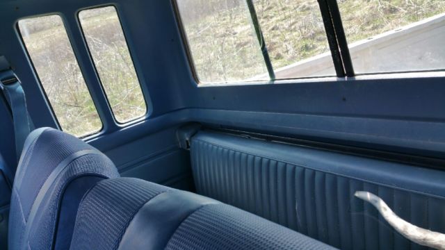 1987 White Ford F-250 Extended Cab Pickup