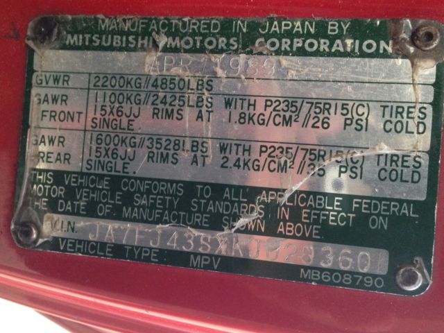 1989 Red Mitsubishi Montero SUV