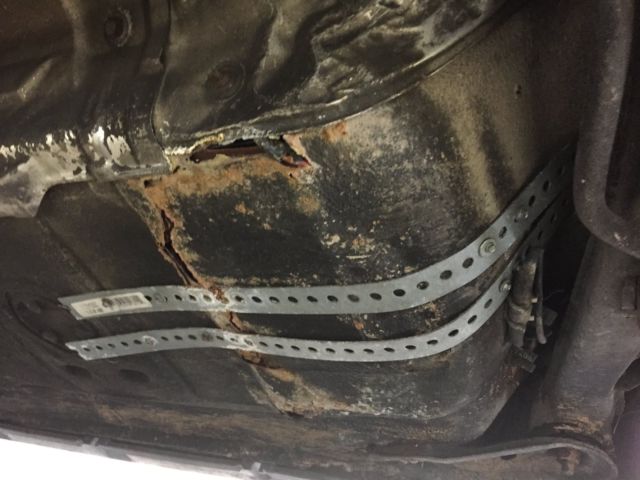 1991 White BMW M5 Sedan