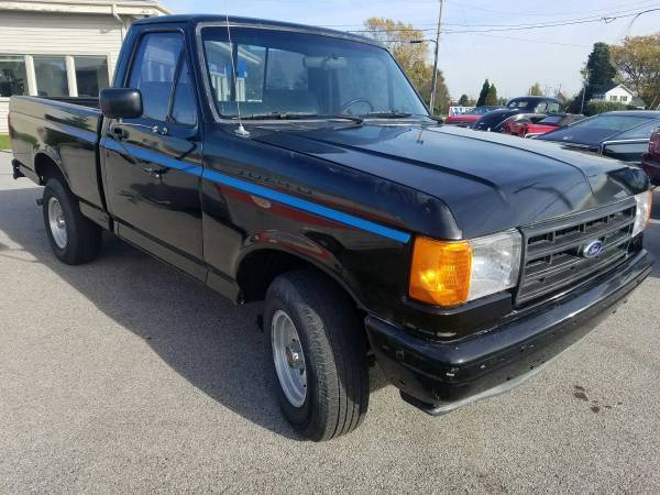 1991 Black Ford F-150 Pick Up Truck