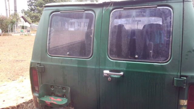 1985 Green Ford E-Series Van Standard Passenger Van