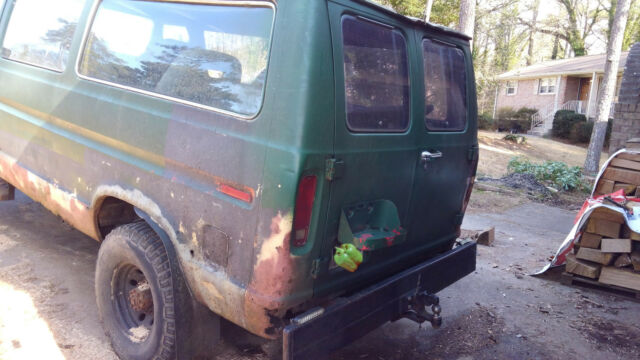 1985 Green Ford E-Series Van Standard Passenger Van
