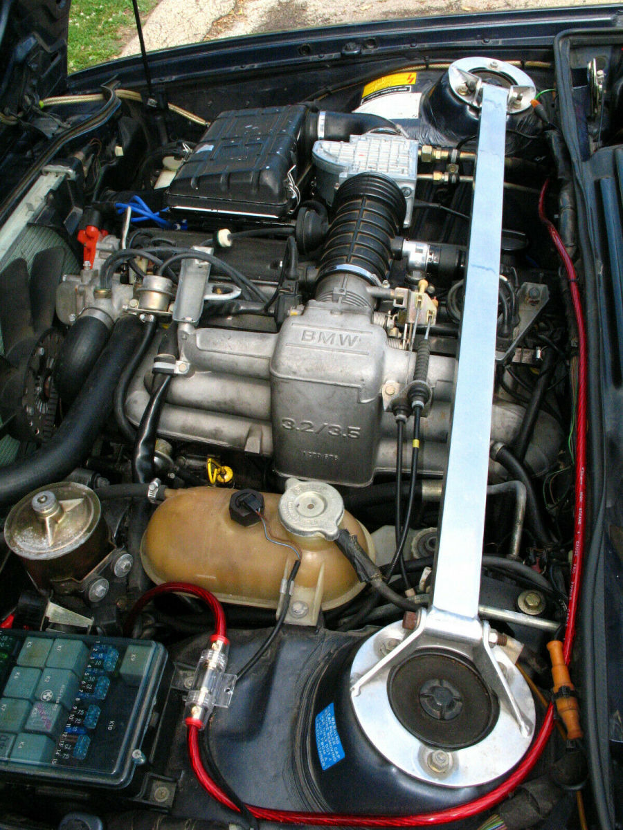 1985 Blue BMW 6-Series Coupe