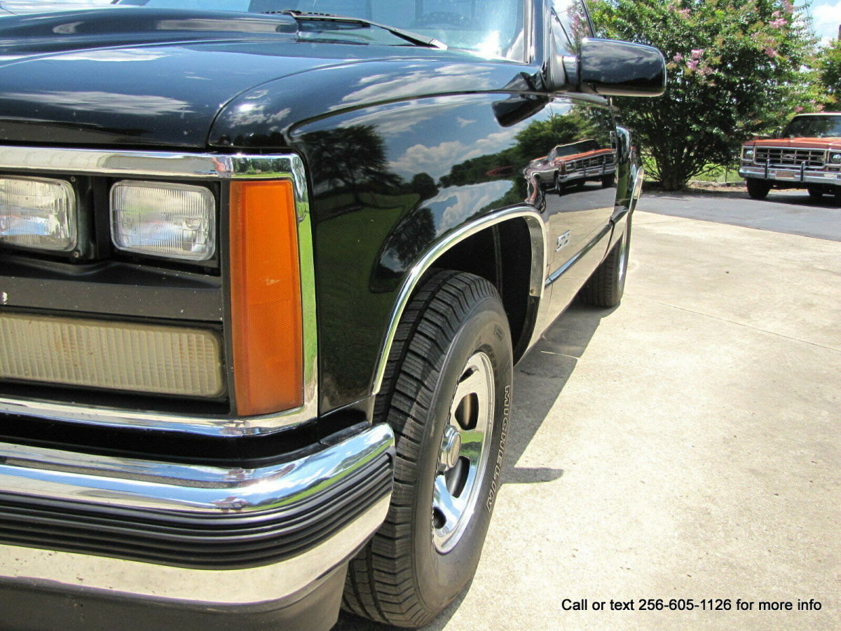 1989 Black GMC Sierra 1500 Standard Cab Pickup