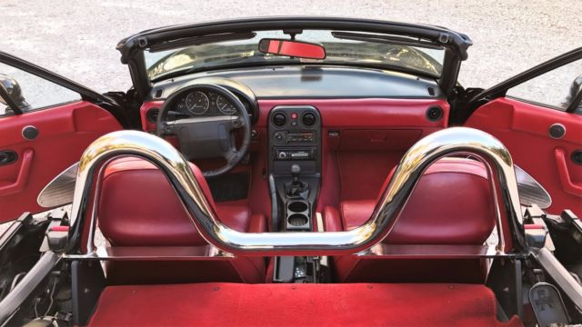 1993 Black Mazda MX-5 Miata Convertible