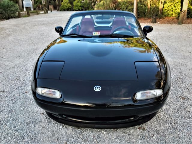 1993 Black Mazda MX-5 Miata Convertible