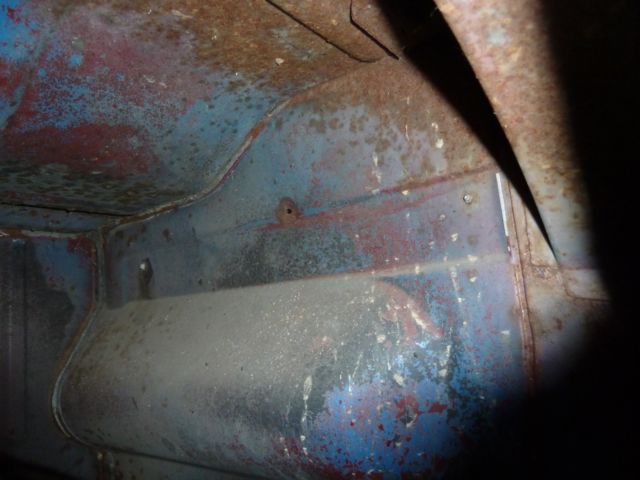 1967 Red & White Volkswagen Bus/Vanagon micro bus