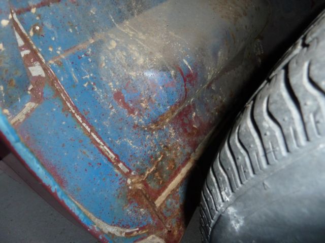 1967 Red & White Volkswagen Bus/Vanagon micro bus