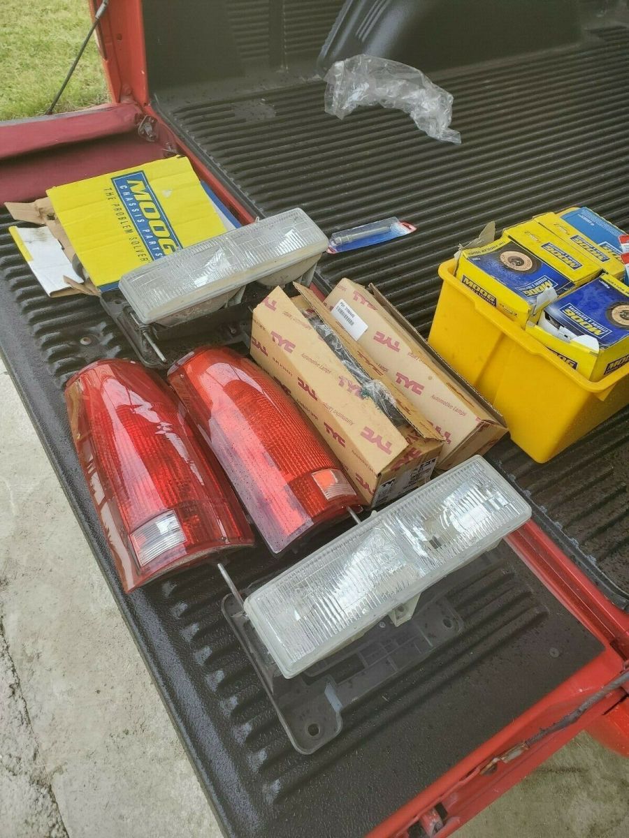 1991 Red Chevrolet C/K Pickup 1500 Standard Cab Pickup