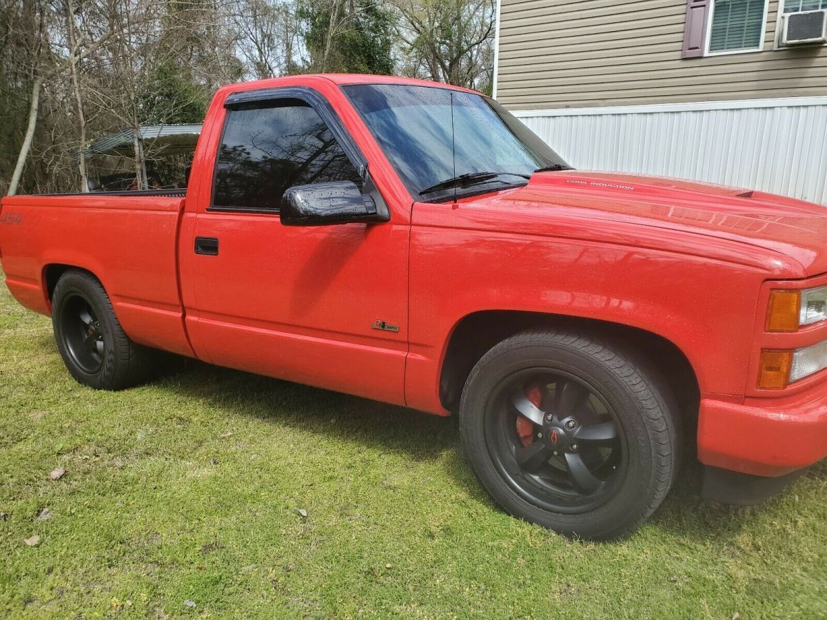 1991 Red Chevrolet C/K Pickup 1500 Standard Cab Pickup