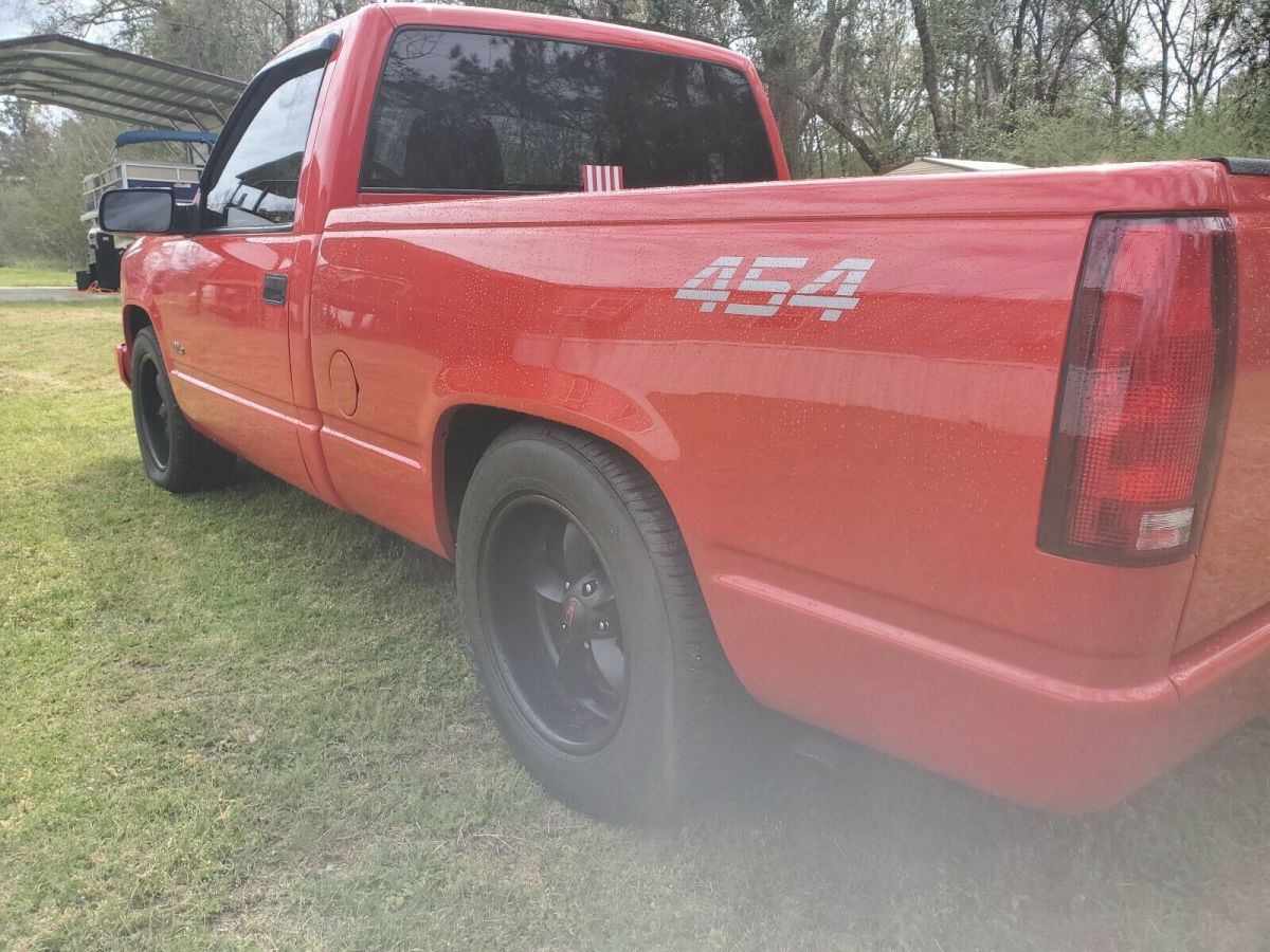 1991 Red Chevrolet C/K Pickup 1500 Standard Cab Pickup