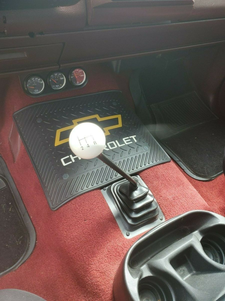 1991 Red Chevrolet C/K Pickup 1500 Standard Cab Pickup