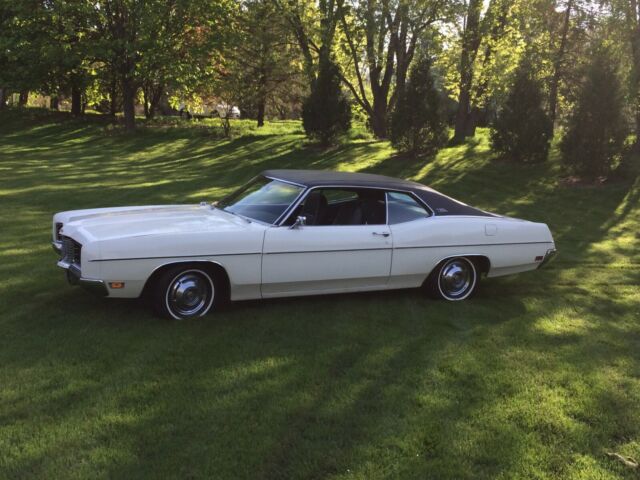 1970 Wimbledon White Ford Galaxie Coupe
