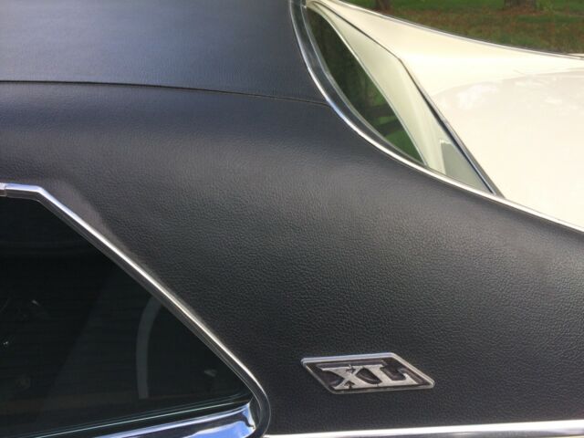 1970 Wimbledon White Ford Galaxie Coupe