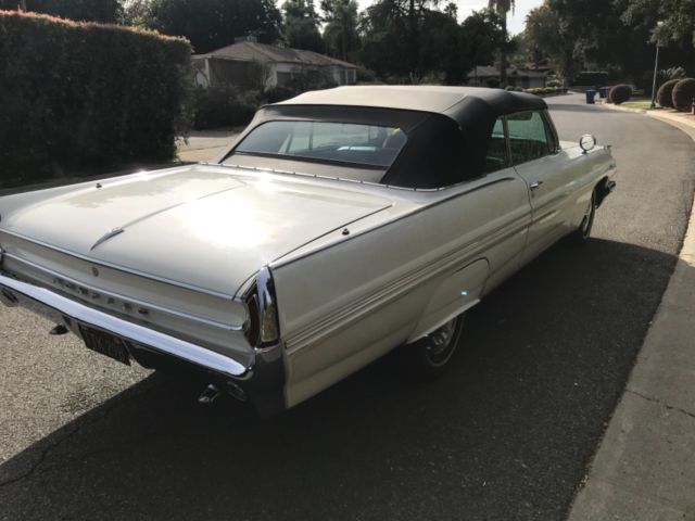 1962 White Pontiac Catalina Convertible