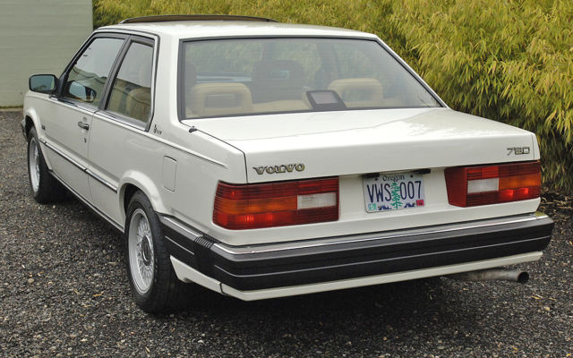 1989 White Volvo 780 Bertone Coupe
