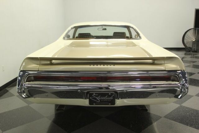 1970 Gold Chrysler 300-H Coupe