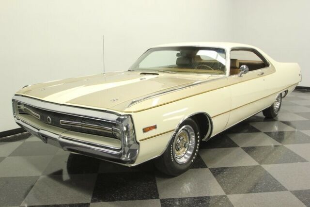 1970 Gold Chrysler 300-H Coupe