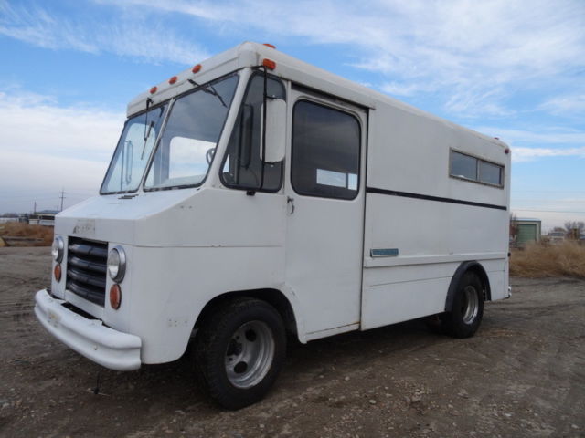 1966 White Chevrolet Stepvan P30 Stepvan