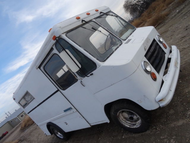 1966 White Chevrolet Stepvan P30 Stepvan
