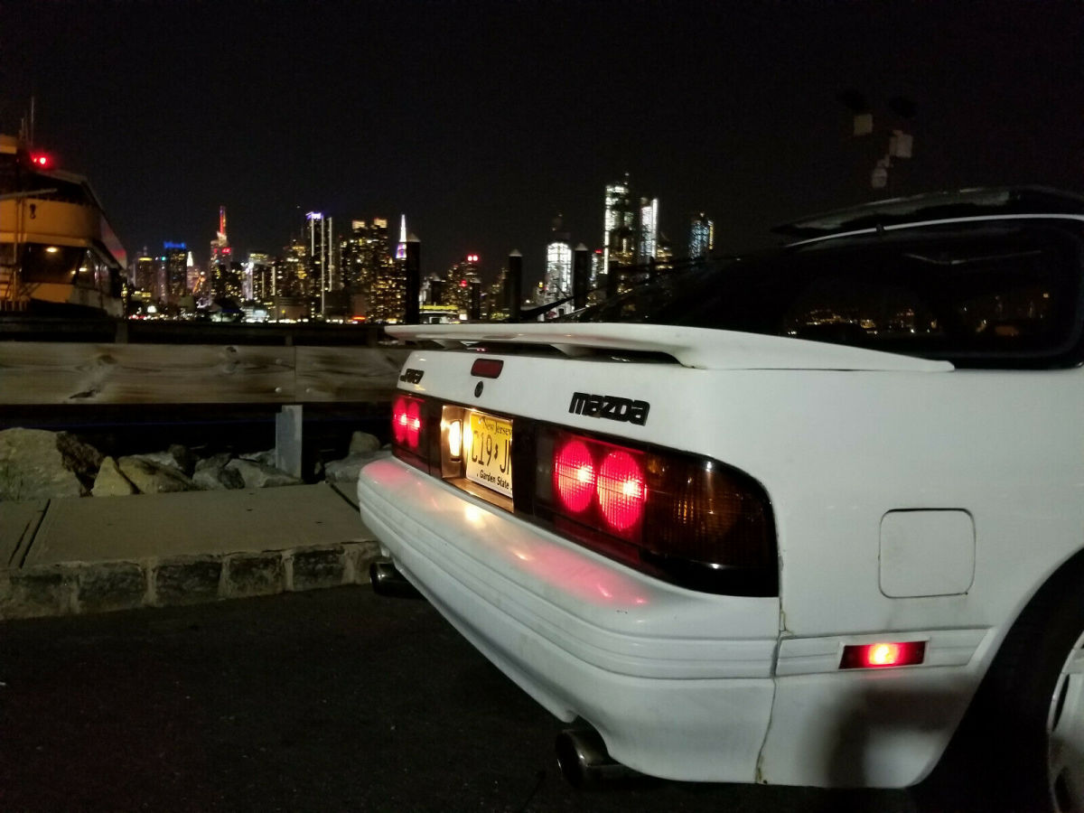1988 White Mazda RX-7 Coupe