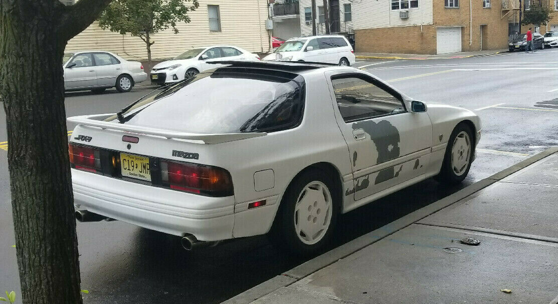 1988 White Mazda RX-7 Coupe
