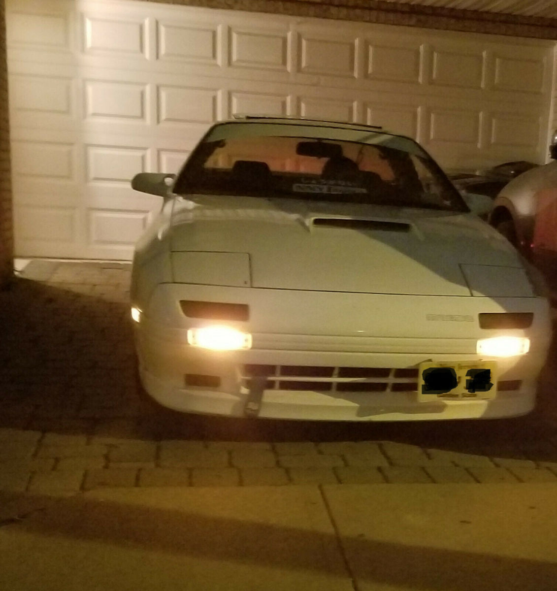 1988 White Mazda RX-7 Coupe