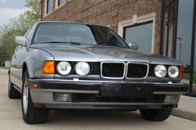 1989 Gray BMW 7-Series Sedan
