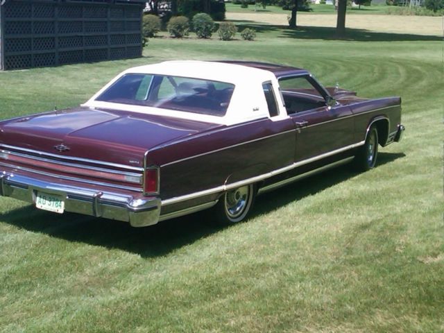 1977 Burgundy Lincoln Continental Coupe