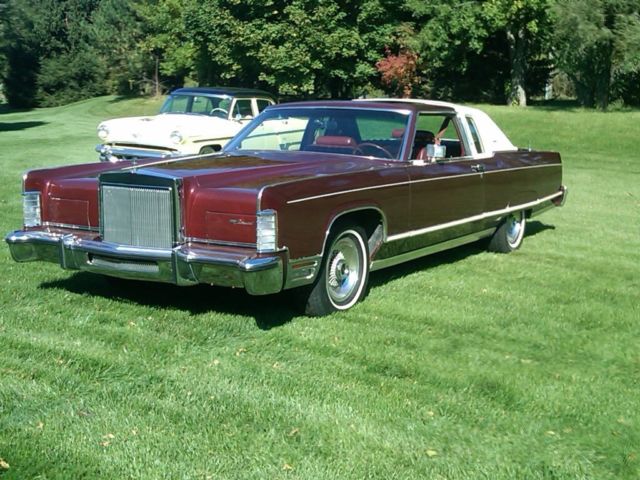 1977 Burgundy Lincoln Continental Coupe