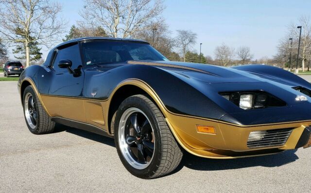 1978 Black/Gold Chevrolet Corvette Coupe
