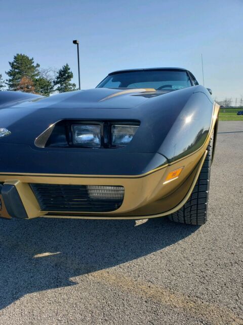 1978 Black/Gold Chevrolet Corvette Coupe