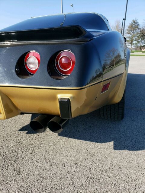 1978 Black/Gold Chevrolet Corvette Coupe