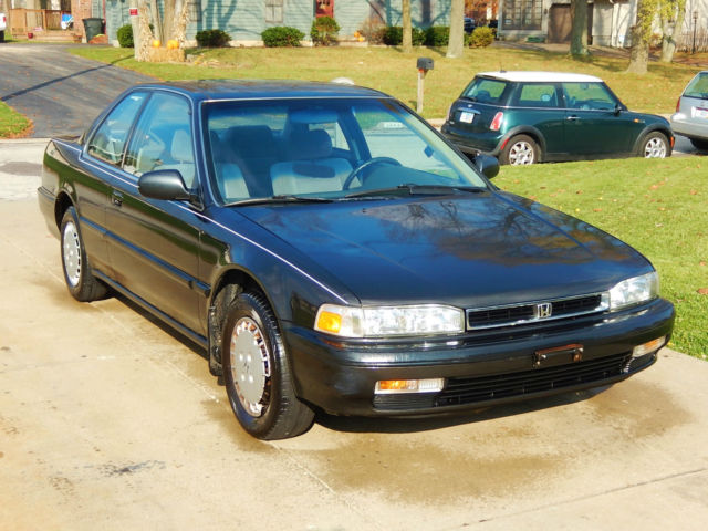 1990 Black Honda Accord Coupe