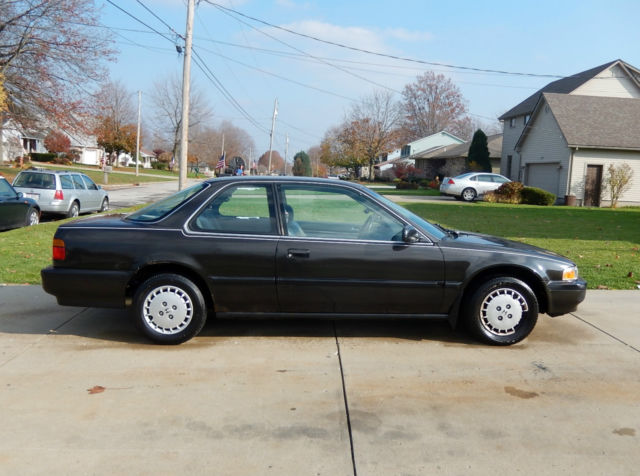 1990 Black Honda Accord Coupe