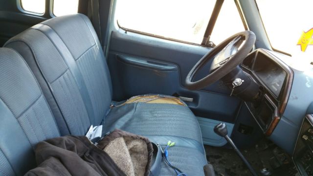 1987 White Ford F-250 Extended Cab Pickup