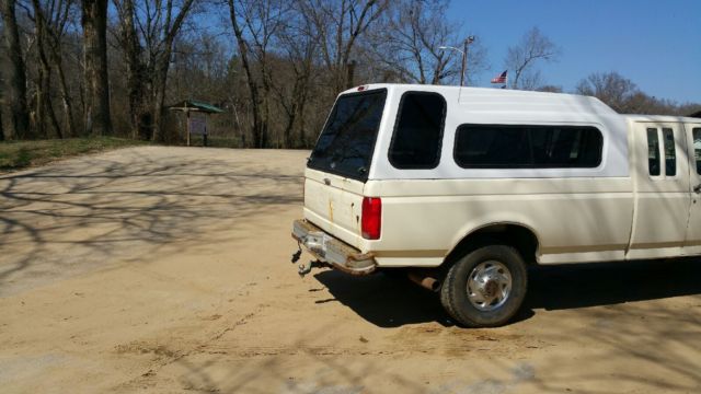 1987 White Ford F-250 Extended Cab Pickup