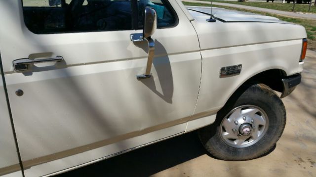 1987 White Ford F-250 Extended Cab Pickup