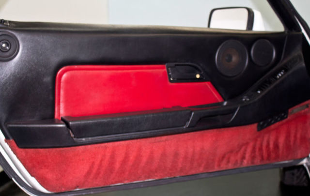 1987 GRAND PRIX WHITE Porsche 928 Coupe