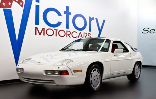 1987 GRAND PRIX WHITE Porsche 928 Coupe